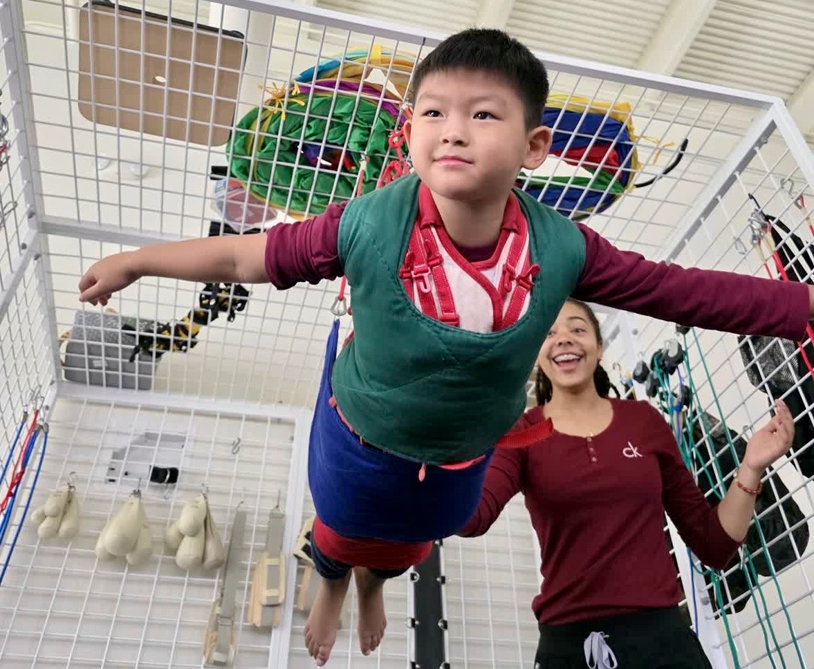 Through targeted body alignment and proprioceptive restoration techniques, this therapy makes significant improvements in motor skills and speech productivity, most notably enhancing the vital vestibular system in individuals with neurological disorders.