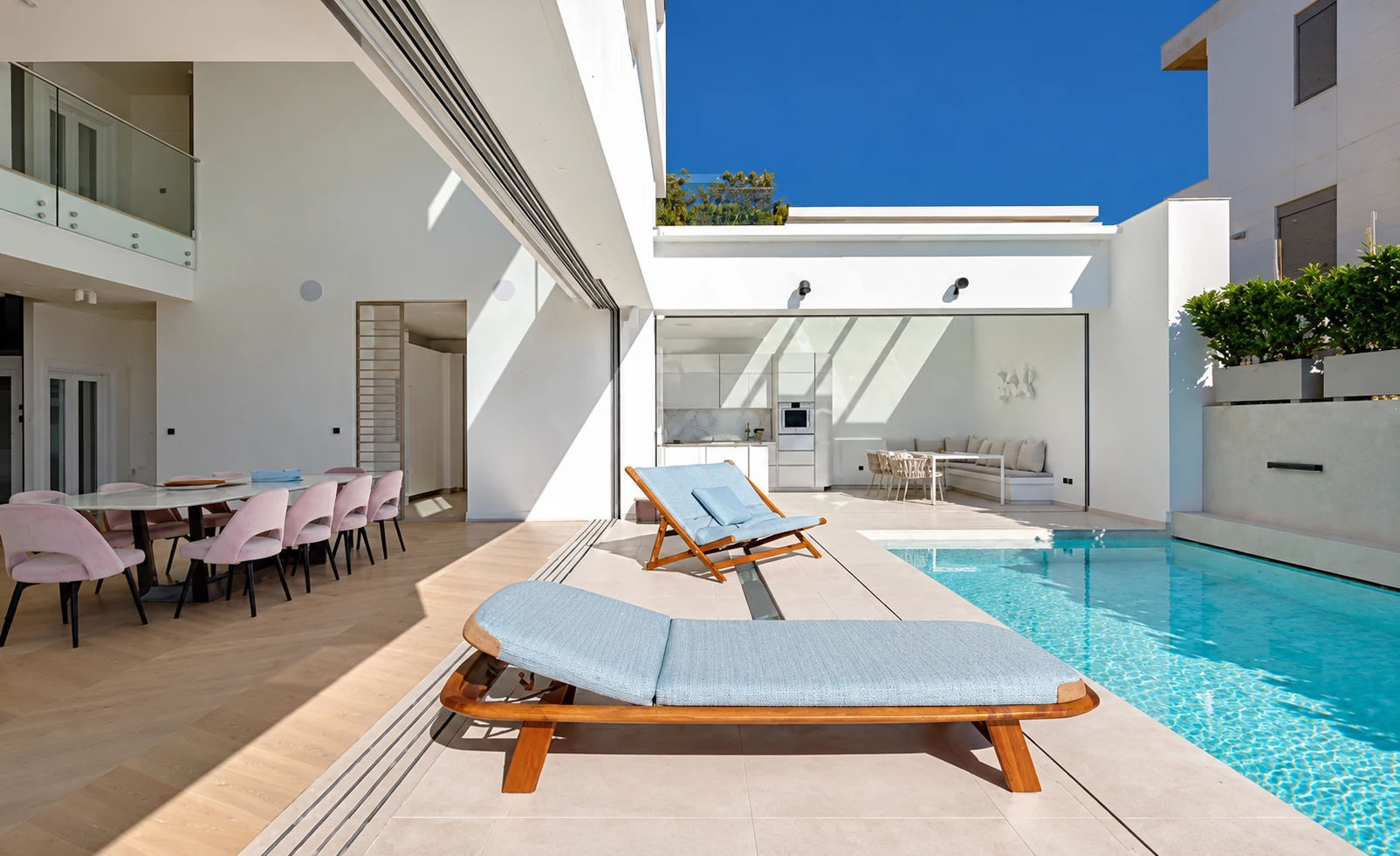Pool terrace
