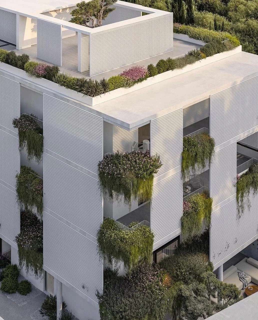 Planting along the facade.
