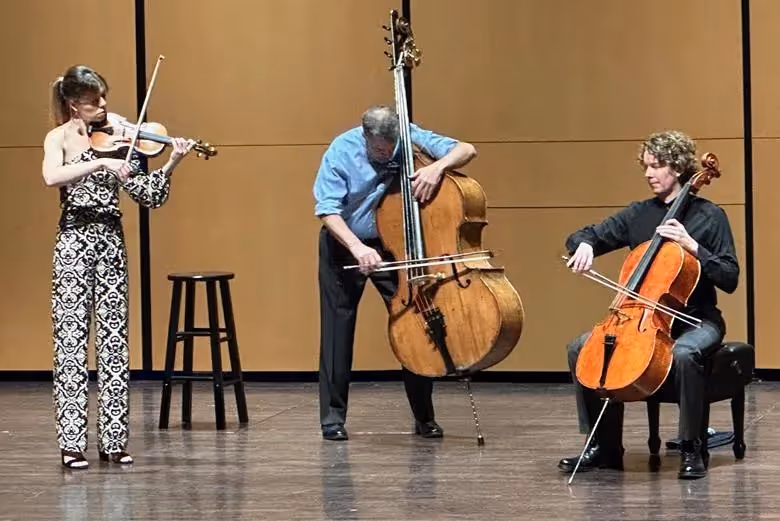 Concert review: Lark, Roman and Meyer Trio