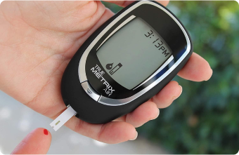 image of trividia true metrix air taking blood test