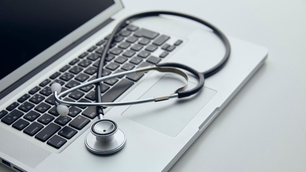 7 email marketing challenges for healthcare brands (and how to overcome them)