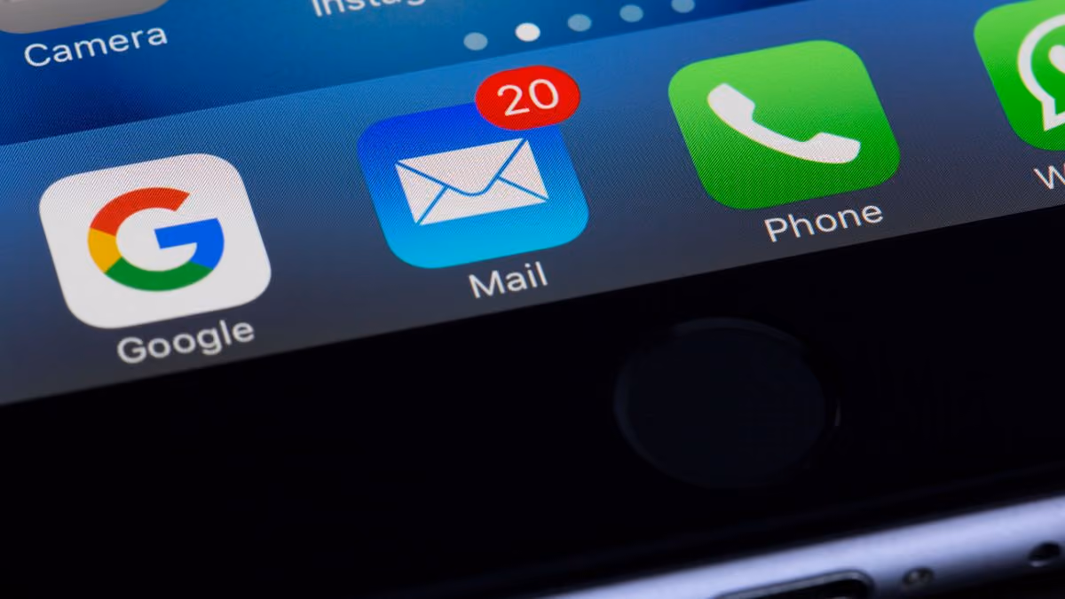 Last chance emails that create urgency and drive sales