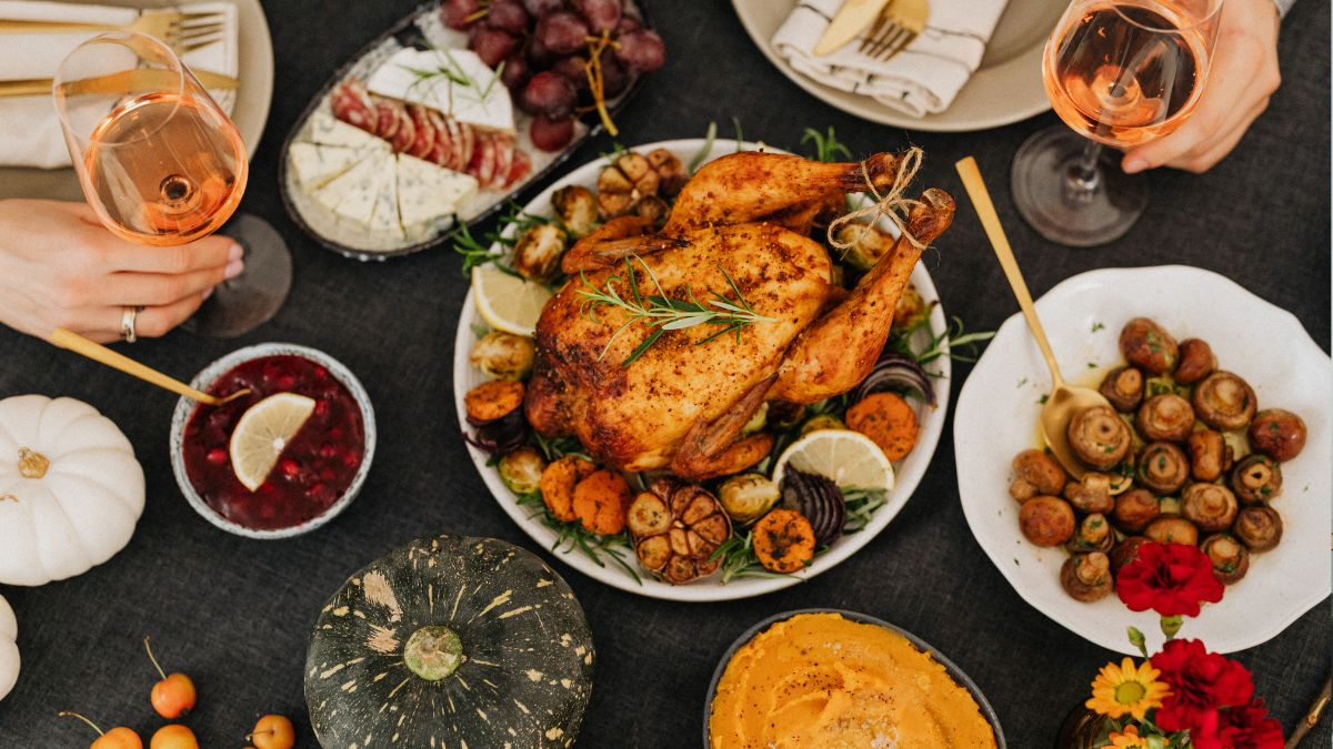 How to use SMS marketing to maximize Thanksgiving sales