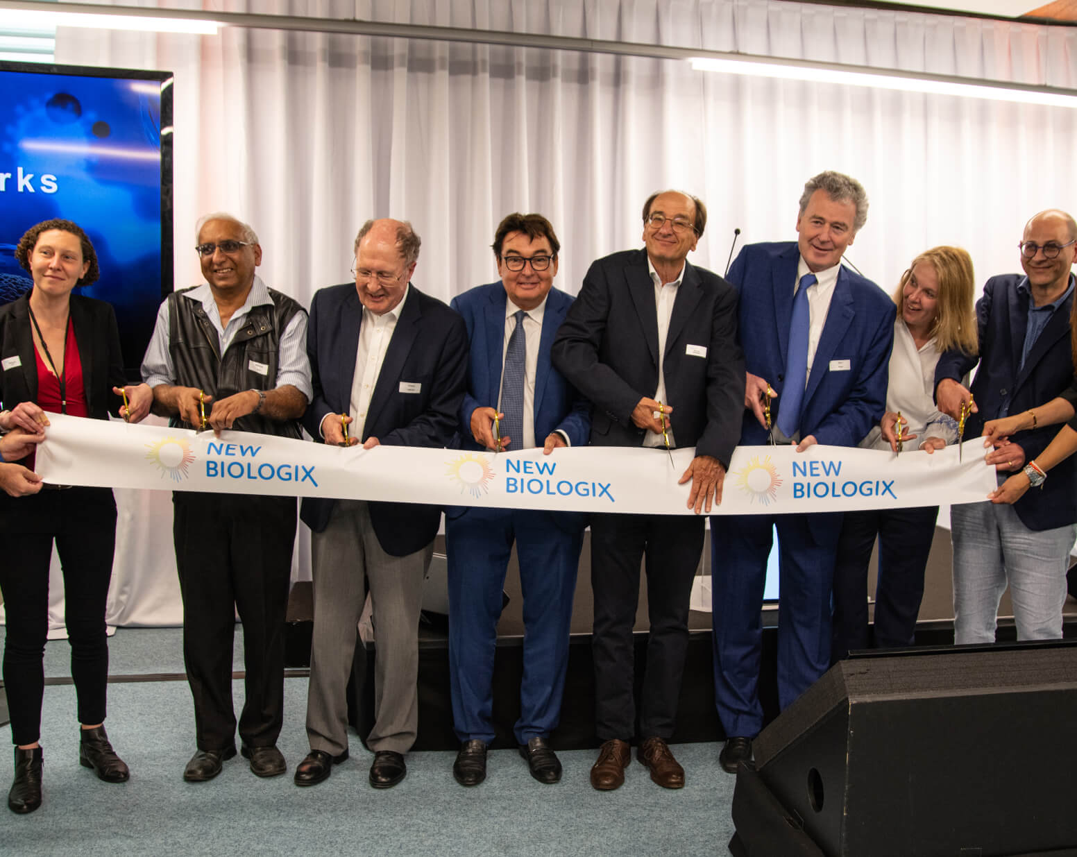 Ribbon-cutting ceremony at NewBiologix