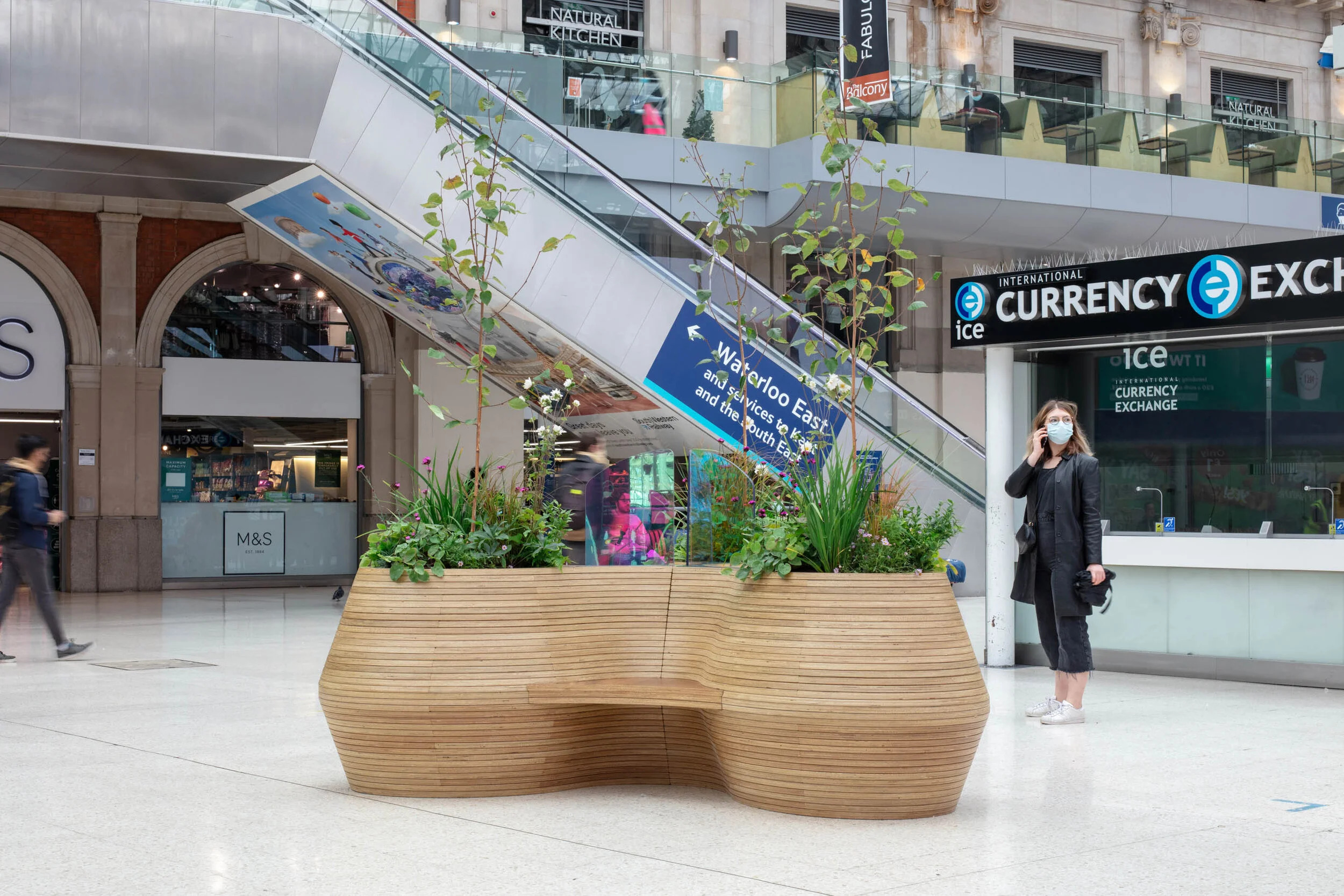 LACUNA Bench