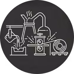 White line drawing of a distillation apparatus with connected glassware on a dark circular background.