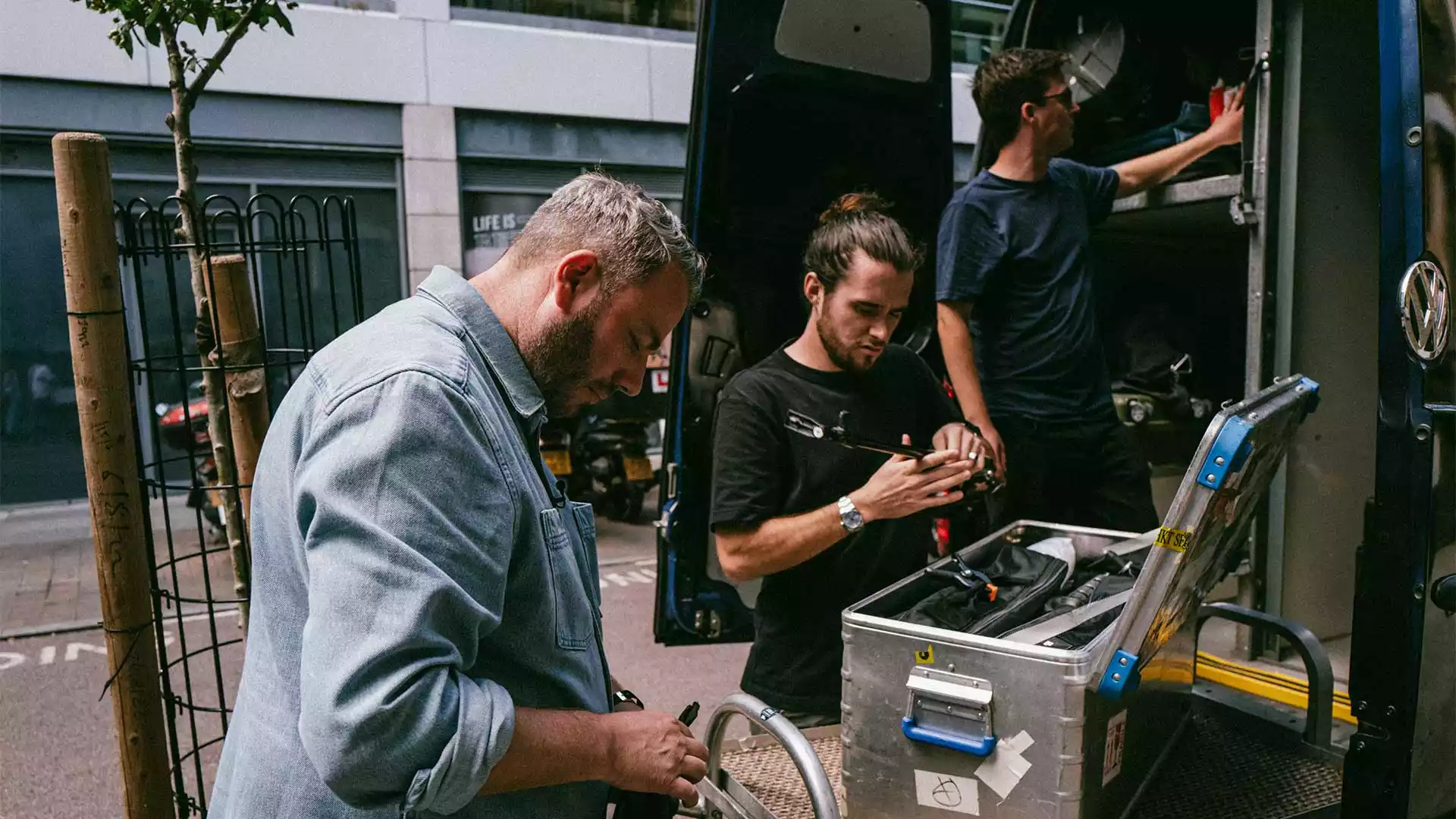 Das Team der 2425 bei der Arbeit