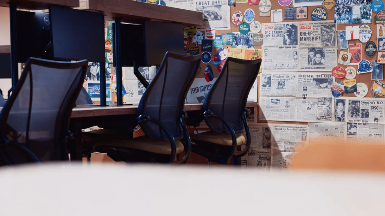 Hot desks with monitors at Drop-in Wandsworth coworking, SW18