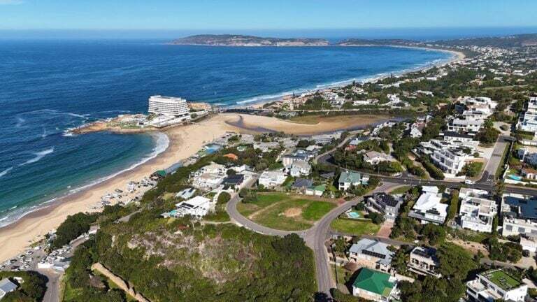 Plett’s Pricey Property Problem: Value vs Reality