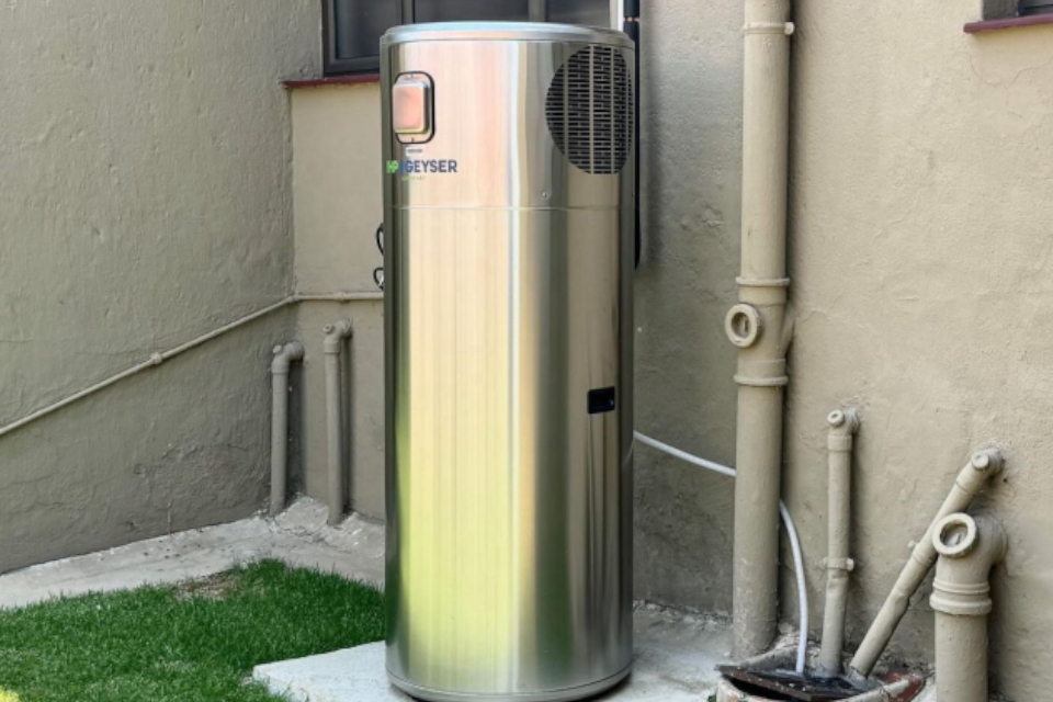 The geyser that cuts energy use by 85% and never bursts