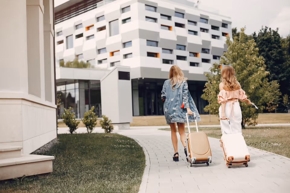 Short Stays Without the Chaos: Hospitality-Grade Controls