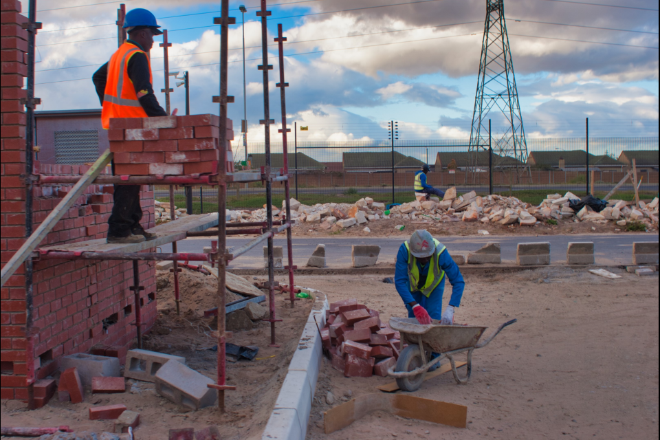 Five checks before you hire a building contractor