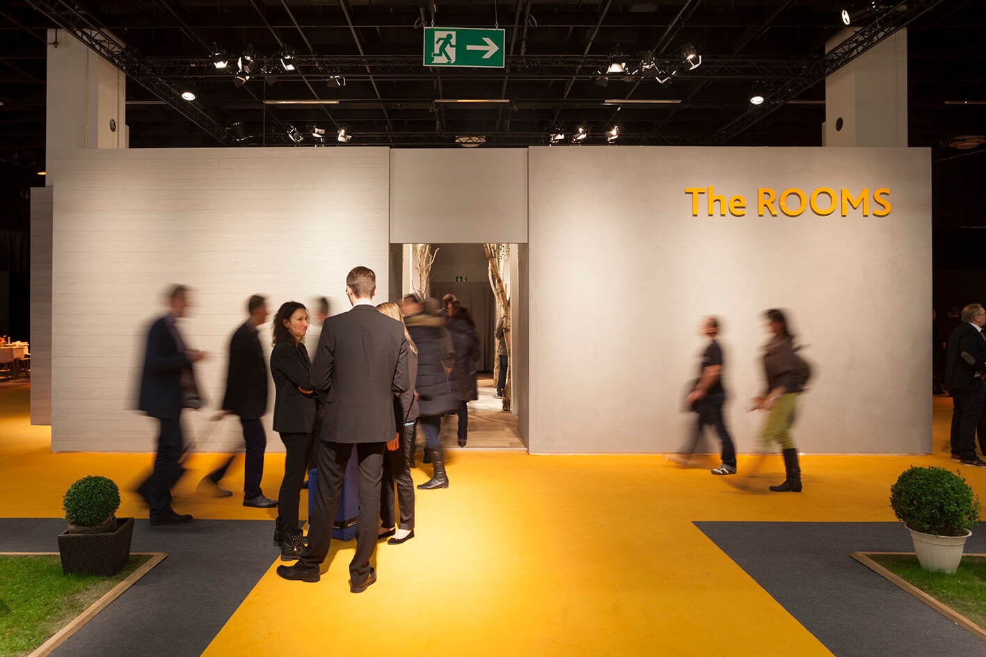 Yellow carpet on the IMM concention.