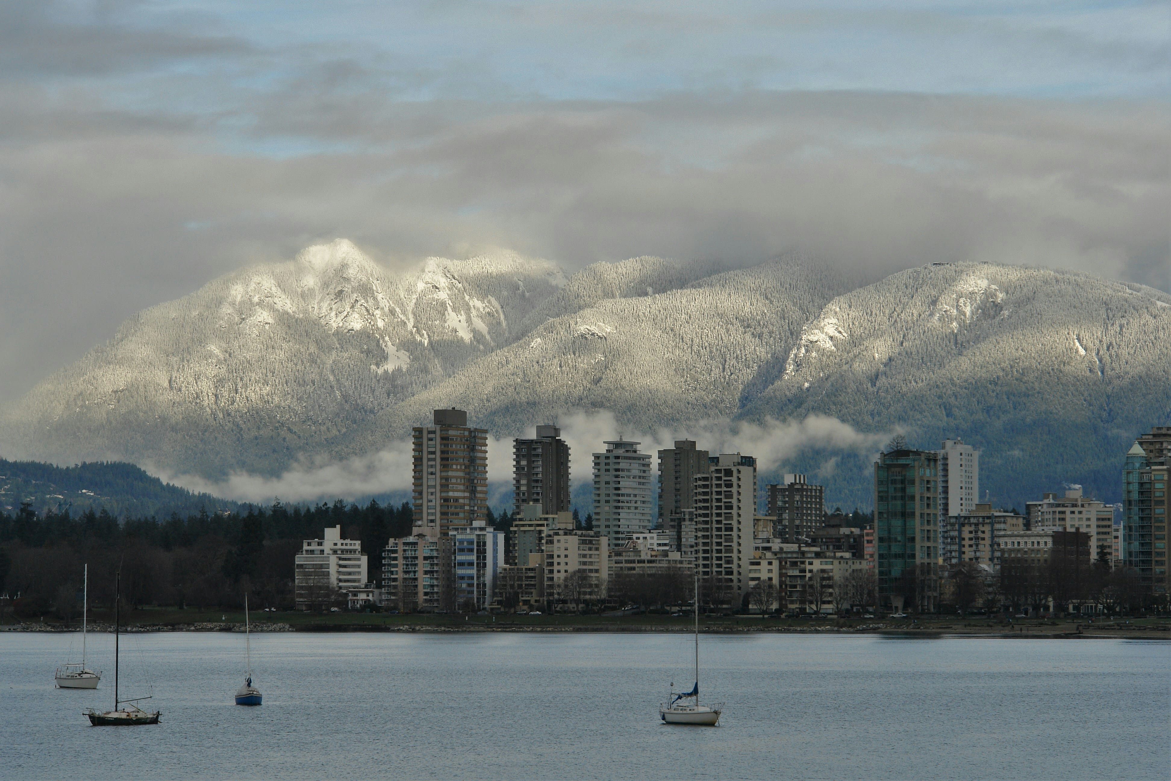 Kitsilano Suites