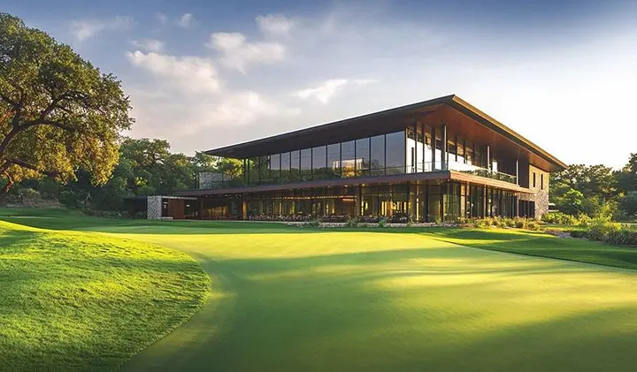 Clubhouse and greens at The Glenhart Estates