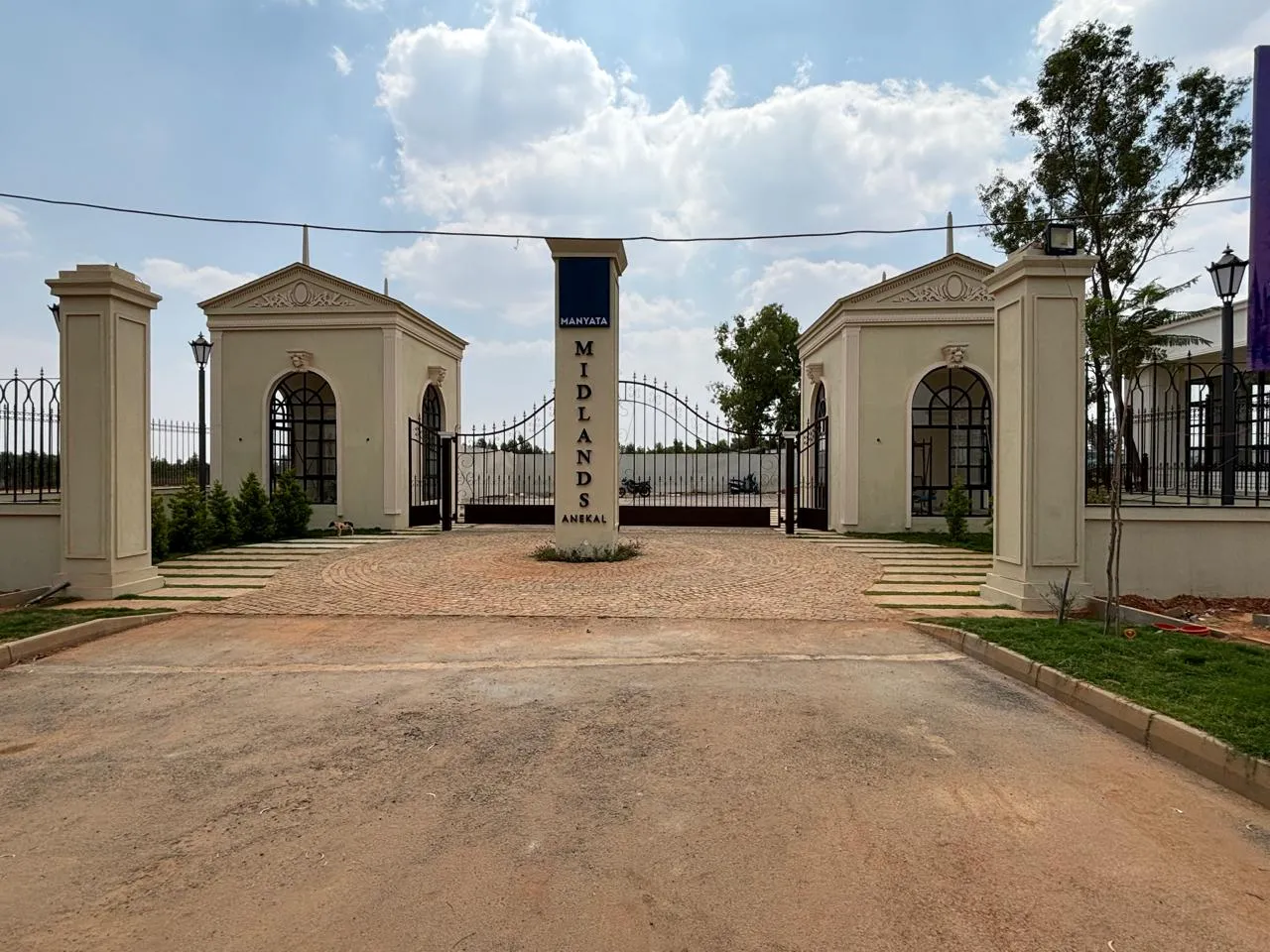 Manyata Midlands Front Gate