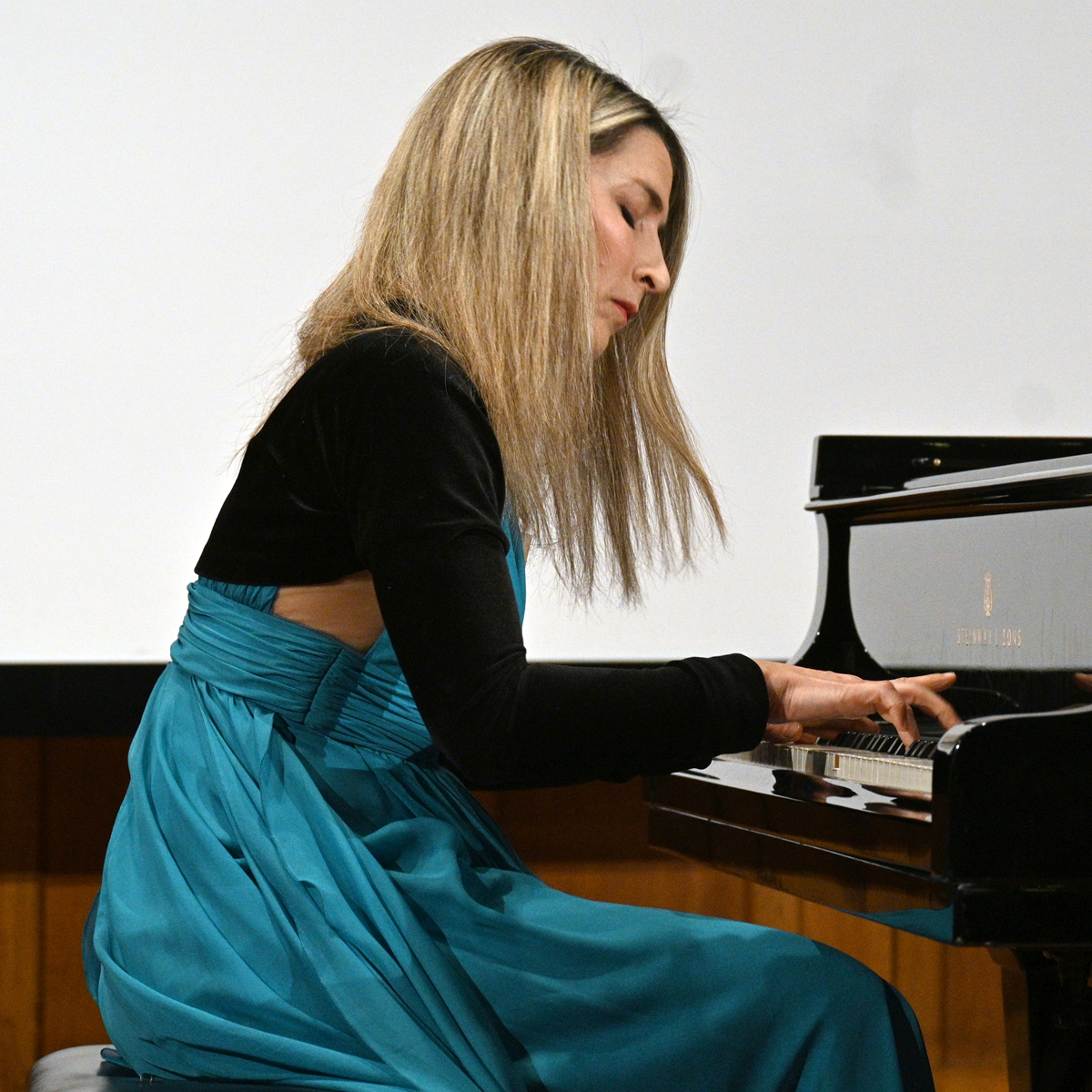 Concerto per gli Innamorati | Eliana Grasso, pianoforte | Villa Bernasconi, Cernobbio - ore 18,00