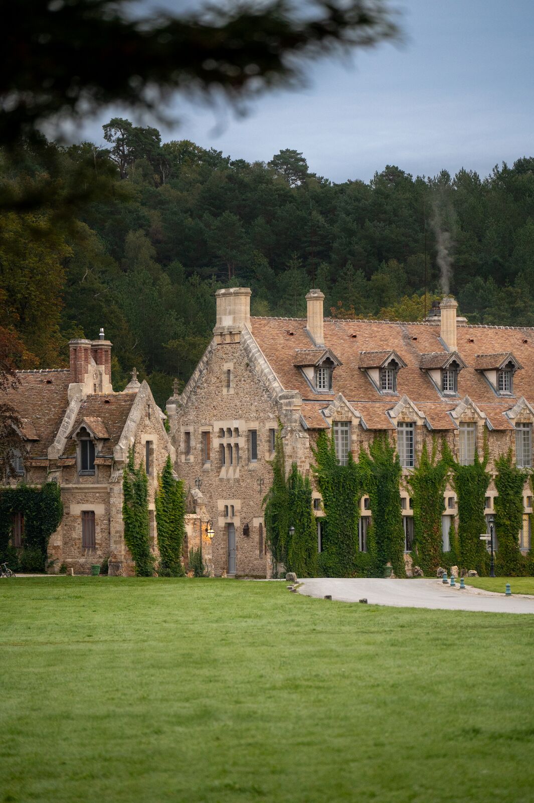 Le Domaine Abbaye des Vaux-de-Cernay.