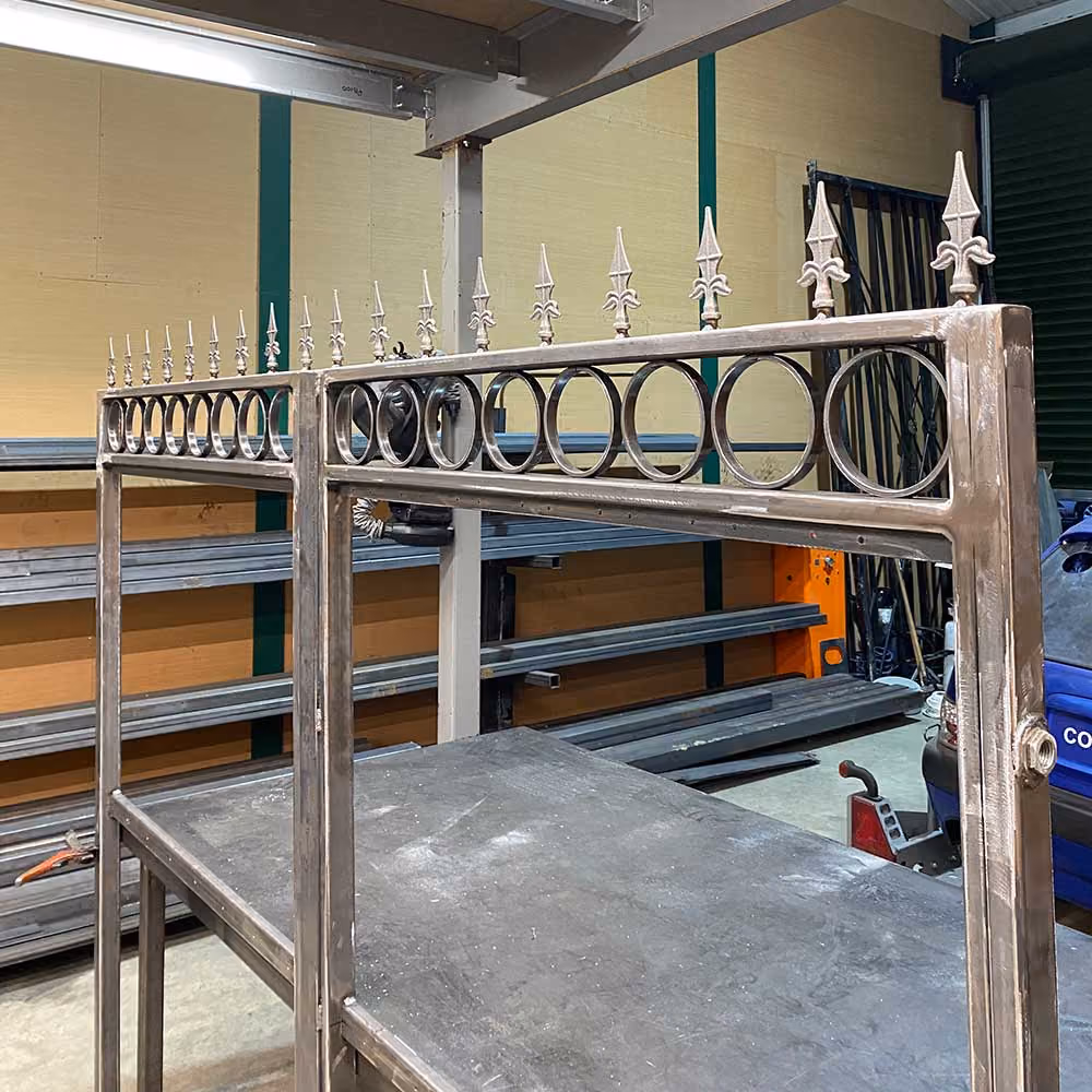 Bespoke driveway gate manufactured by Secure21