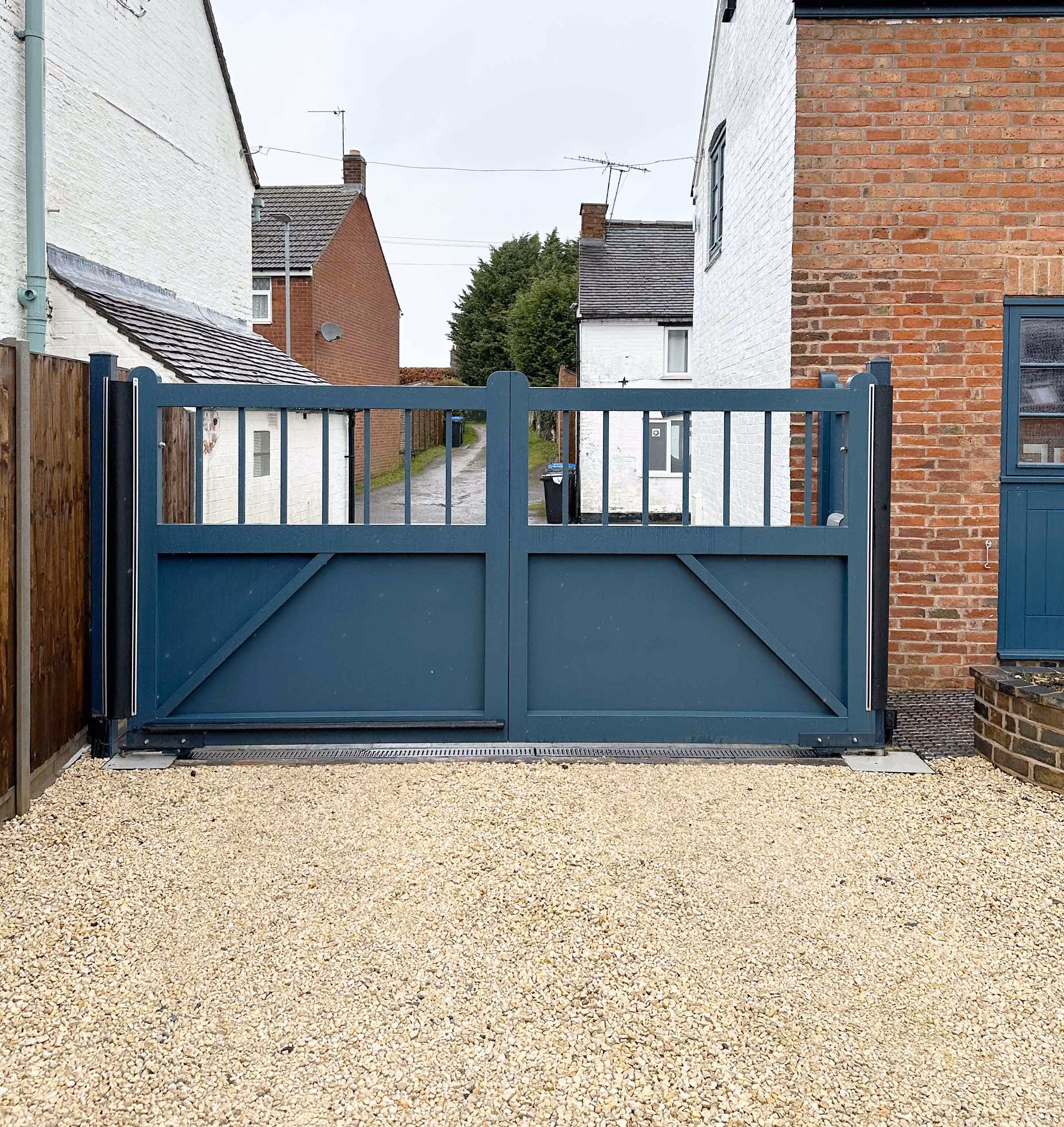 Custom built swing gates made for home driveway