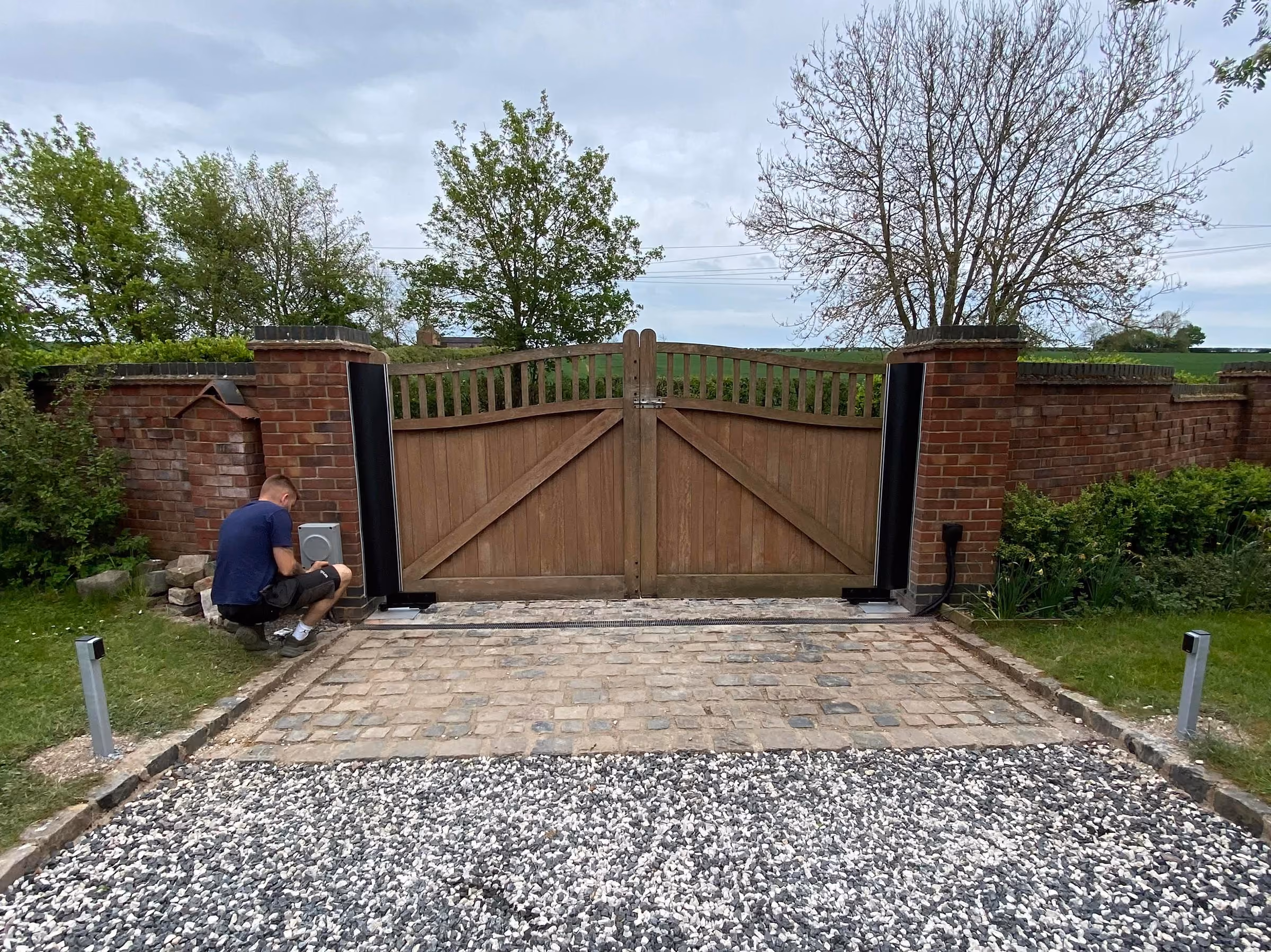 Automatic Driveway Gate manufacturer