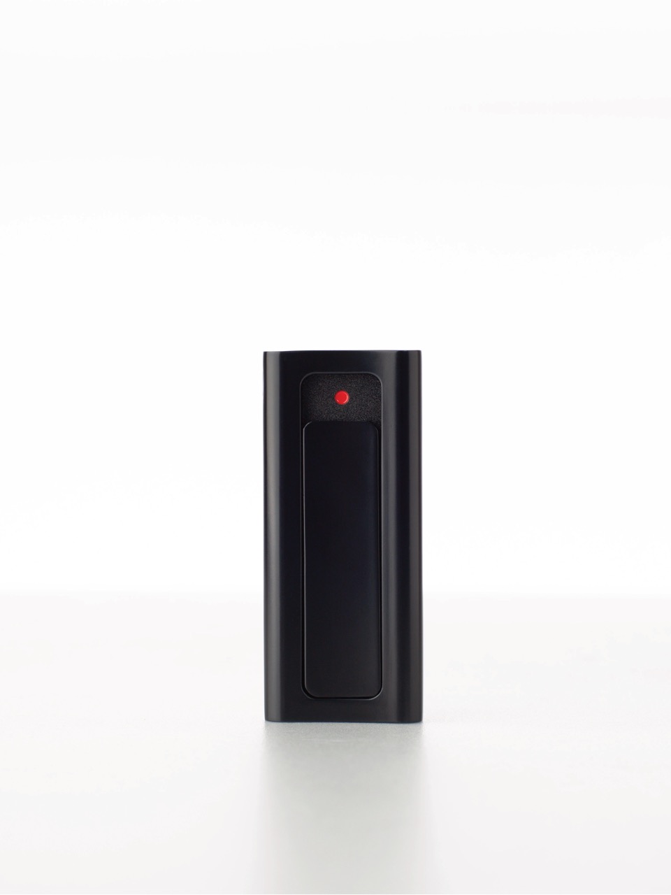 Front view of the Lydian EP Black lighter