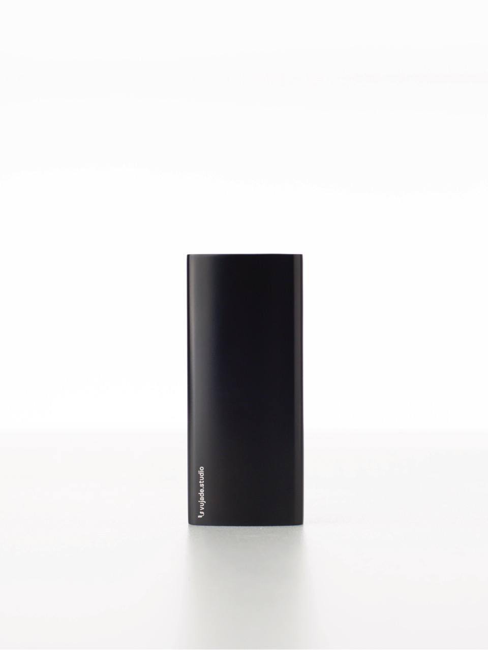 Back view of the Lydian EP Black lighter