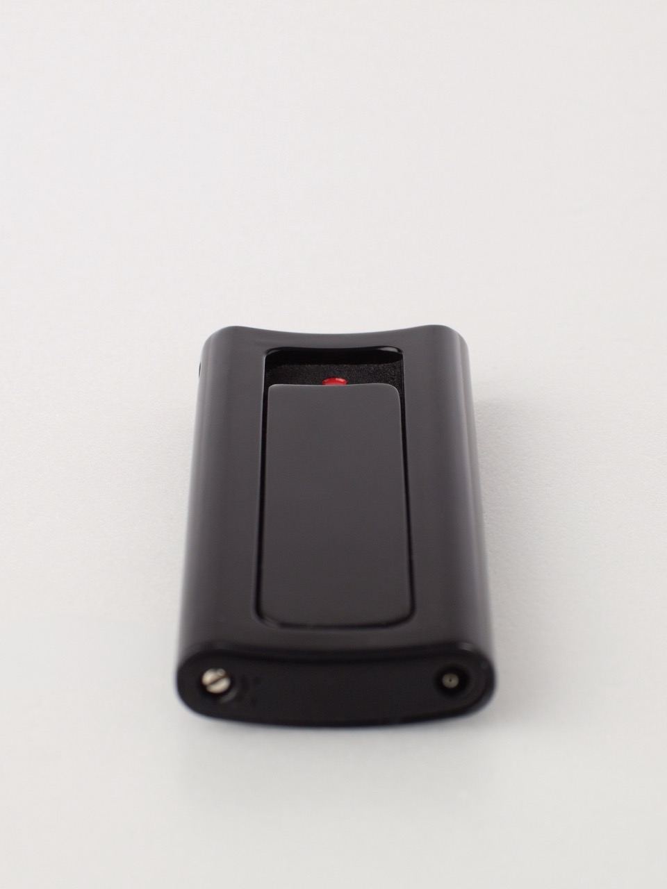Bottom view of the Lydian EP Black lighter