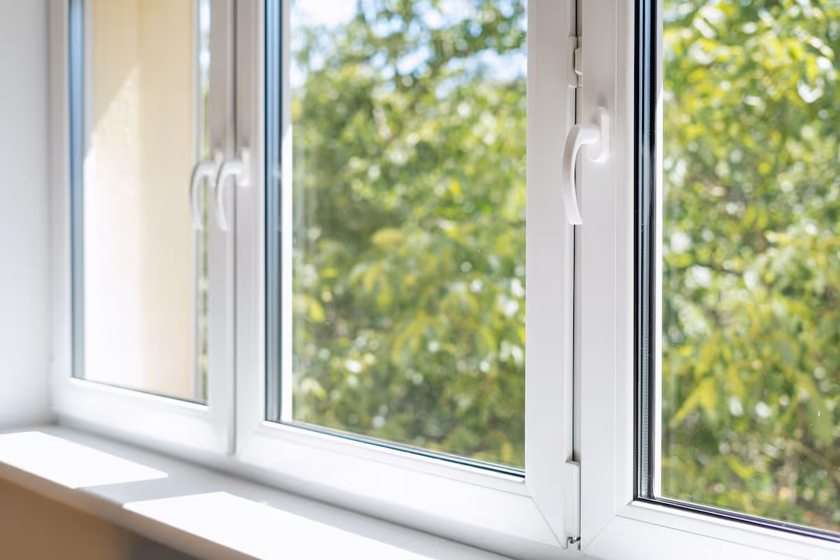 How do insulated windows work?