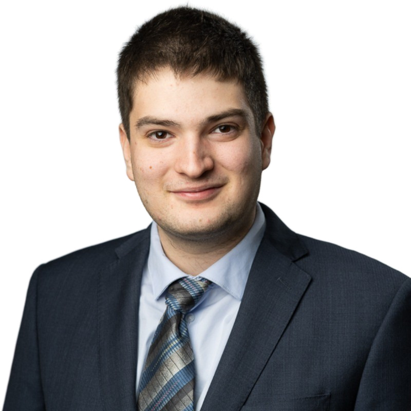 Michaël Delagrée, bilingual citizenship and immigration lawyer at Marin Immigration Law