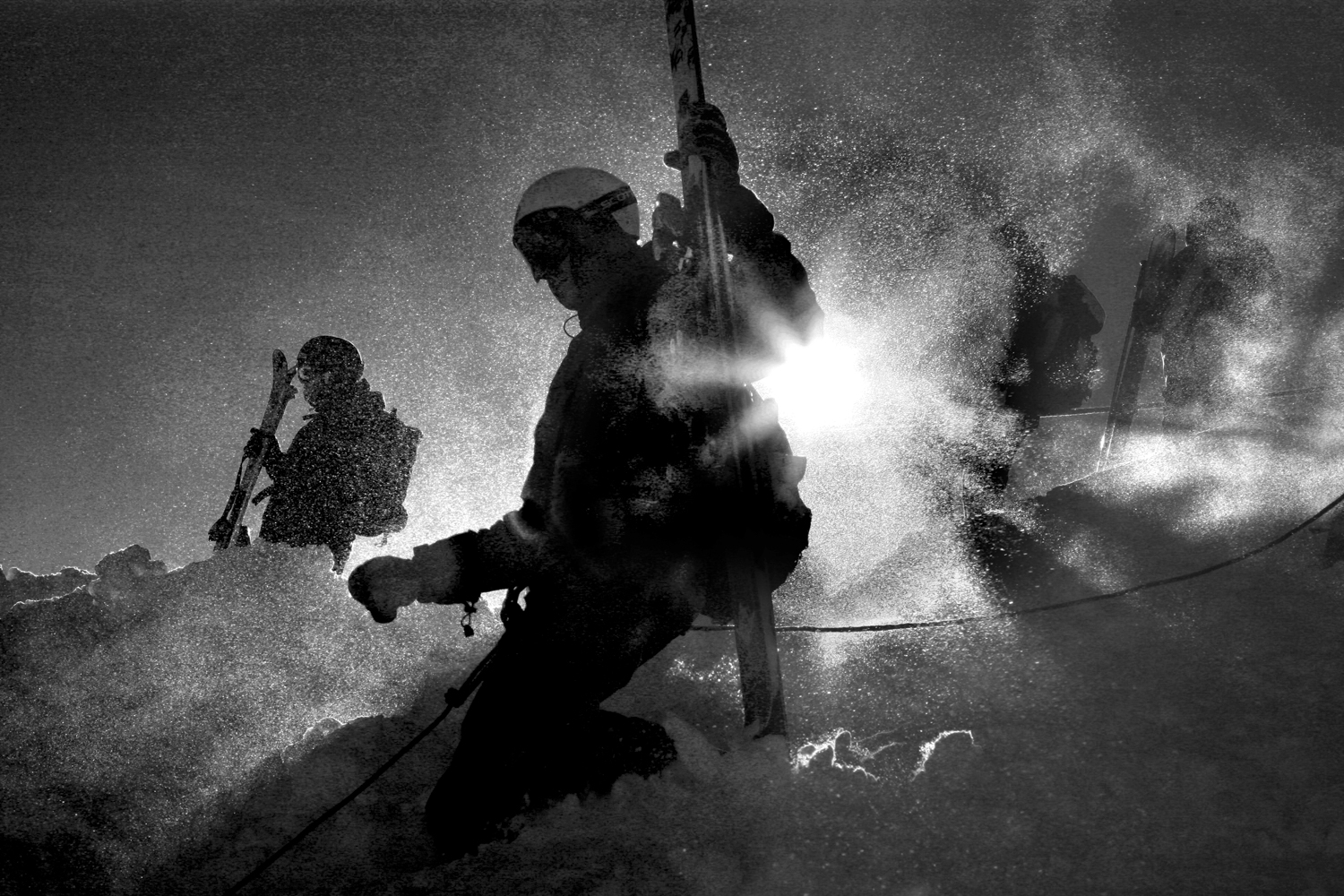 Su l'arête de la vallée blanche, skieurs au départ, Chamonix