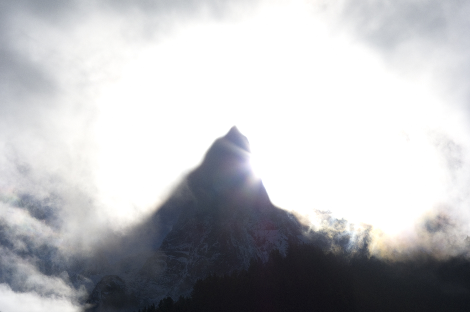 Chamonix, nuages, montagnes