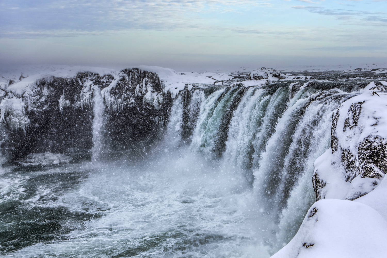 Islande, Godafoss en hiver sous la neige