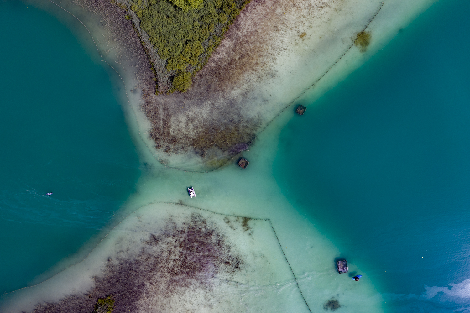 Lac d'Aiguebelette, vue aérienne
