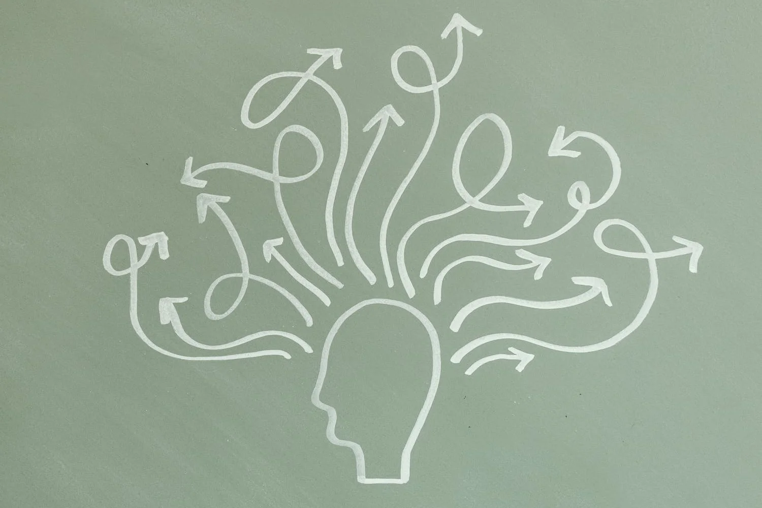 Das Bild zeigt: Aggressivität kann sich bei ADHS auf verschiedene Wege zeigen