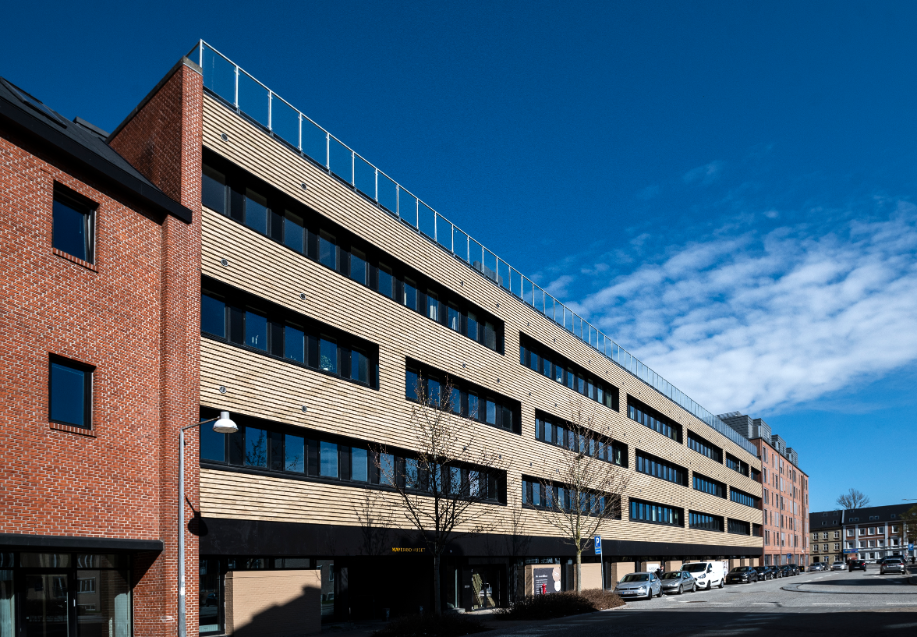 Kayerød Huset – fra kontor til levende boligmiljø