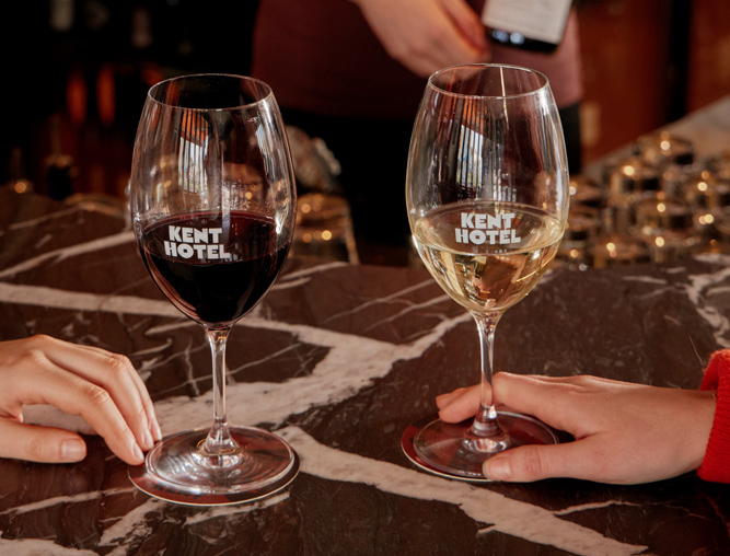 Kent Hotel branded wine glasses at the public bar