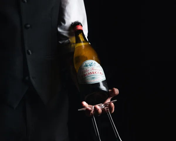 Prosecco presented by bartender