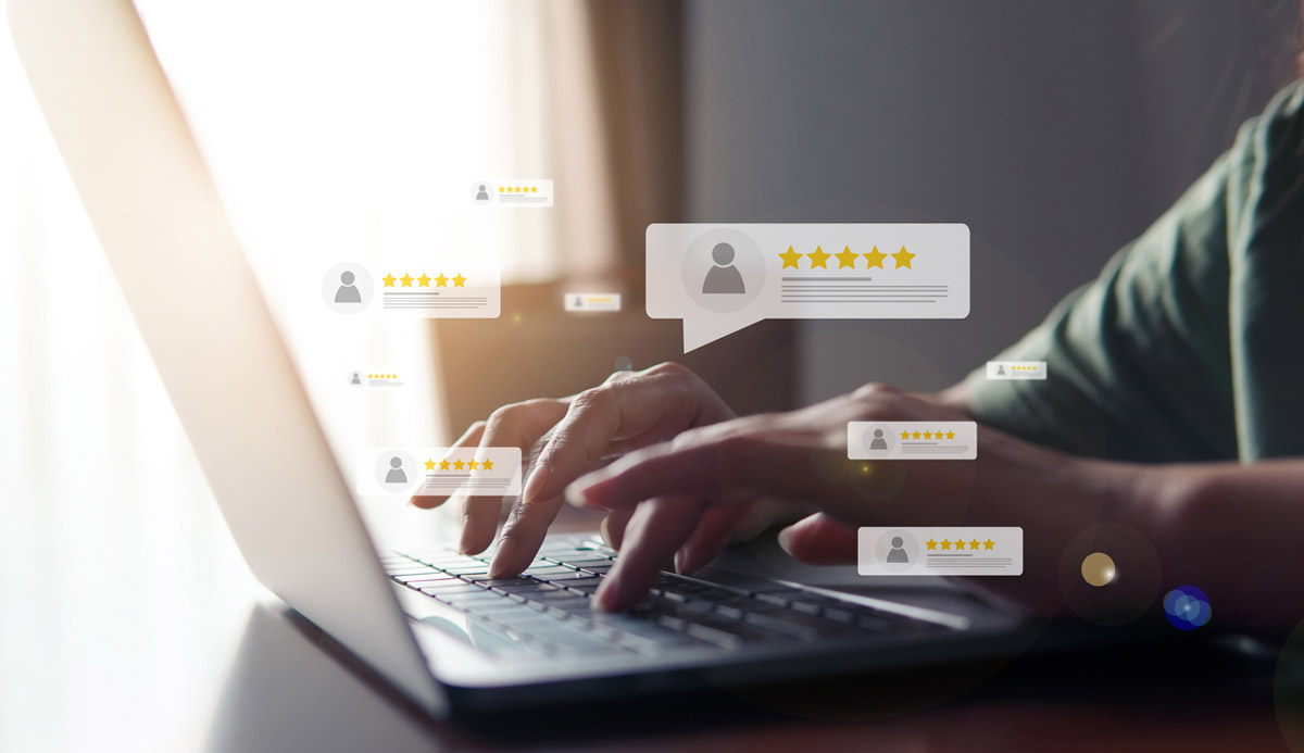 A patient sifts through positive reviews for a pharmacy online. 
