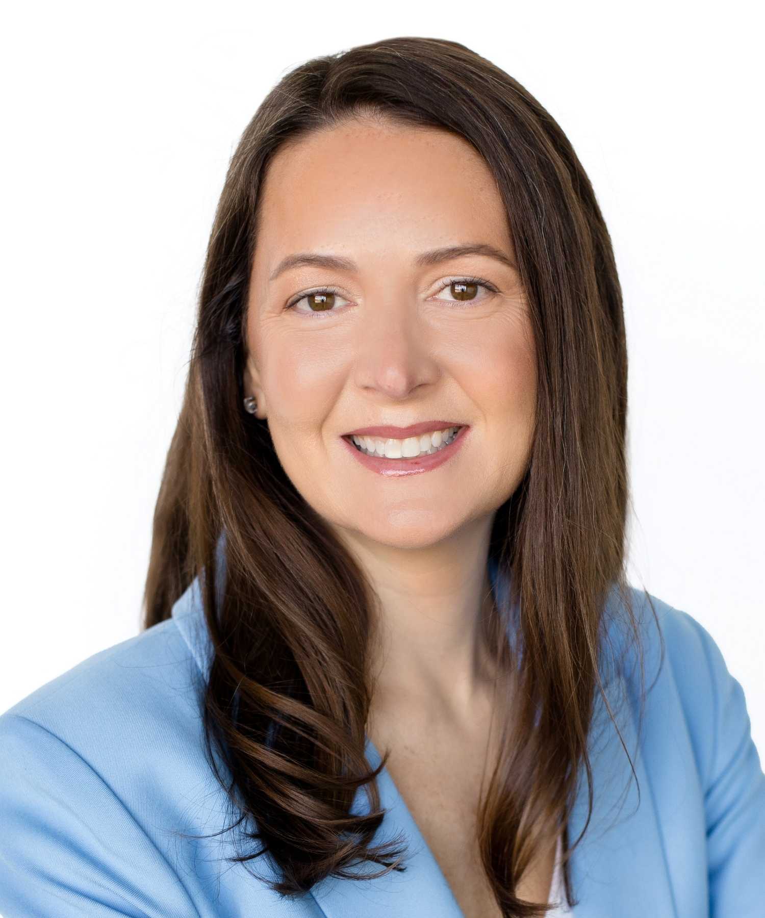 Nicole Gunderson headshot
