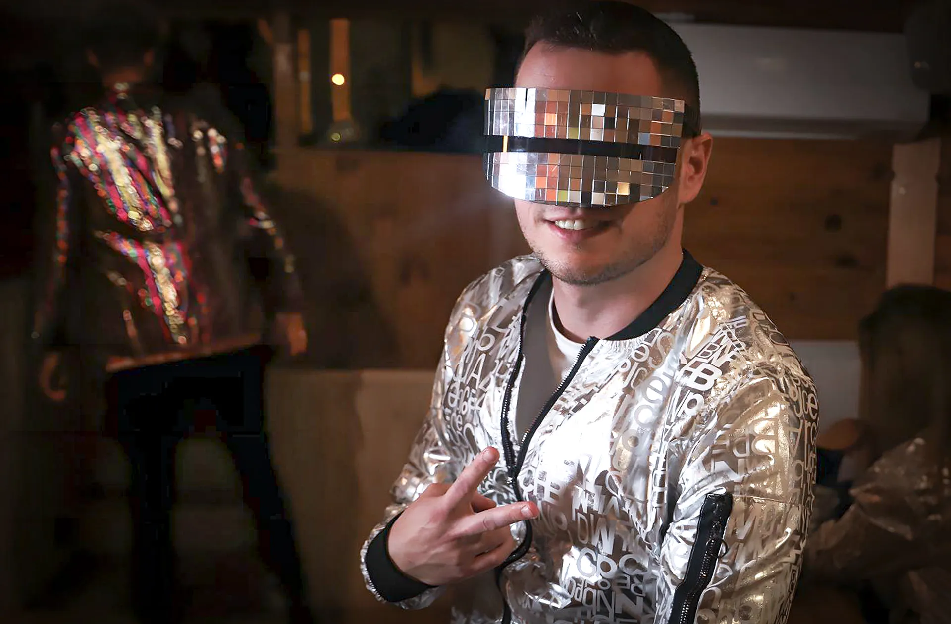 Guests celebrating a birthday on the Vltava