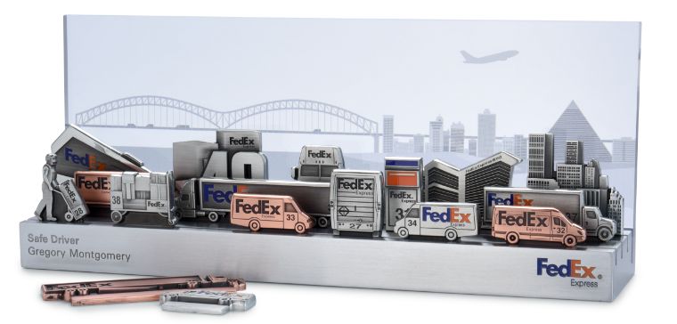 A custom Careerscape award for FedEx employees, designed and created by O.C. Tanner