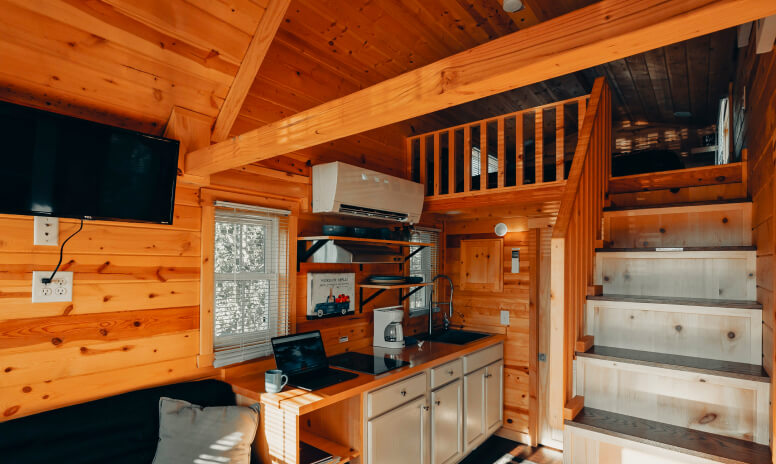 Family Rustic Cabin