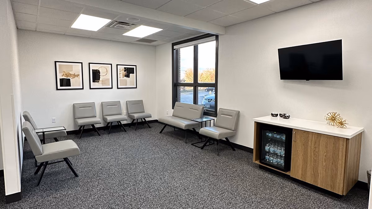 ADVENT Eden Prairie Clinic in Minnesota Lobby - 1200x675