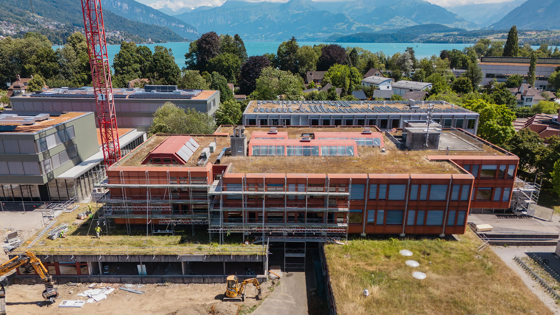 Gerüst bei der Sanierung und Erweiterung des Gymnasiums Thun am Standort Schadau
