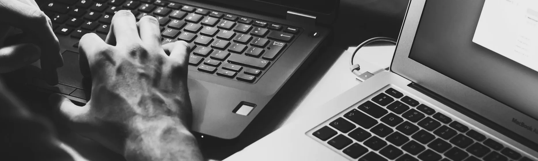 someone who uses a laptop