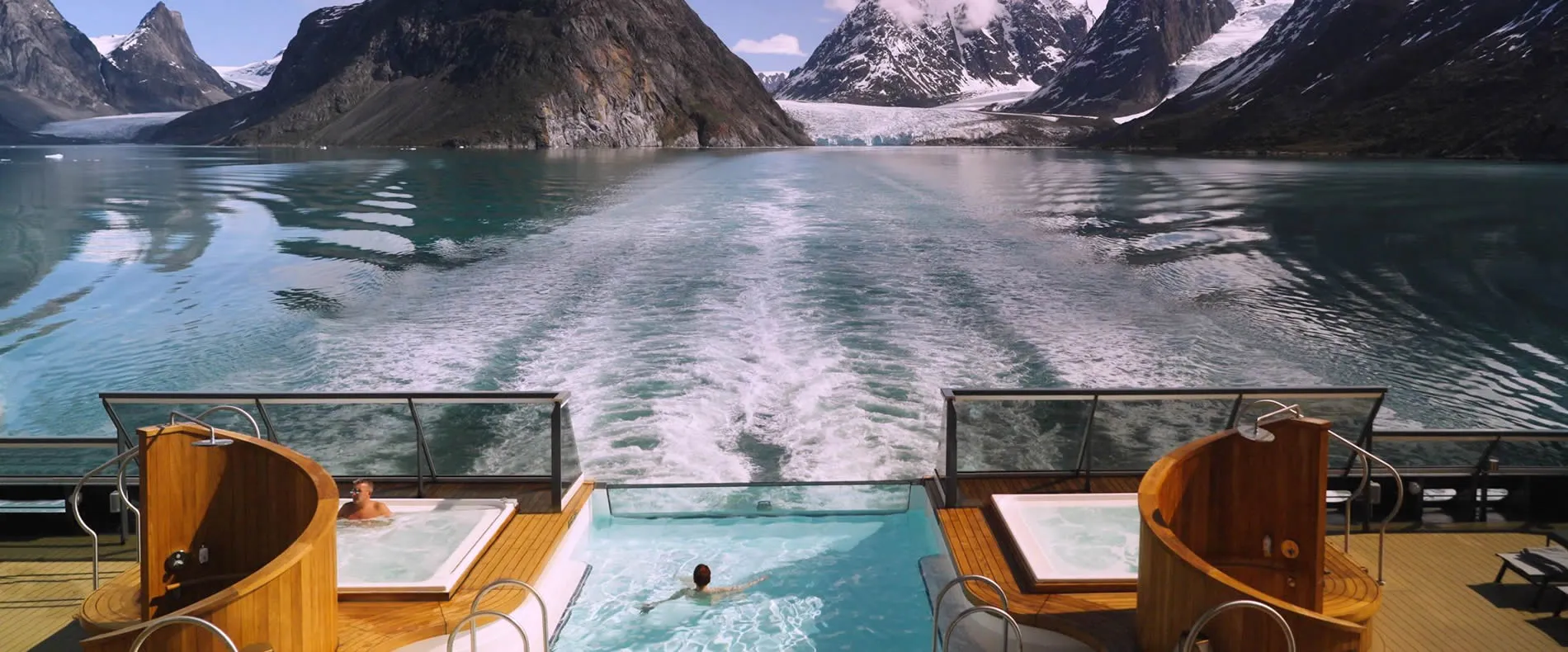 Seaborn Cruise Line pool