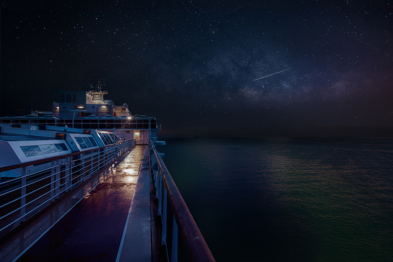 HAL_Ship-Eve-Deck-Views_6-Sky-Shooting Star.psd