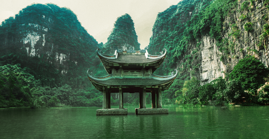 Travellers combining a Vietnam land trip with a cruise